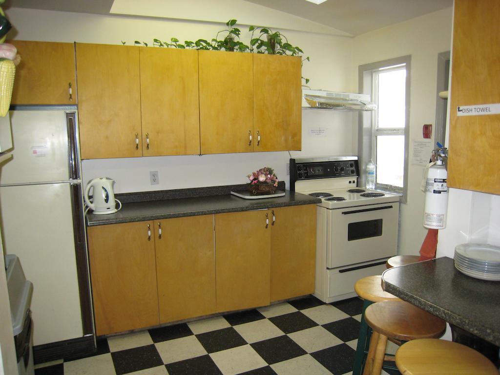 Kelowna Okanagan Lake Hostel Kültér fotó